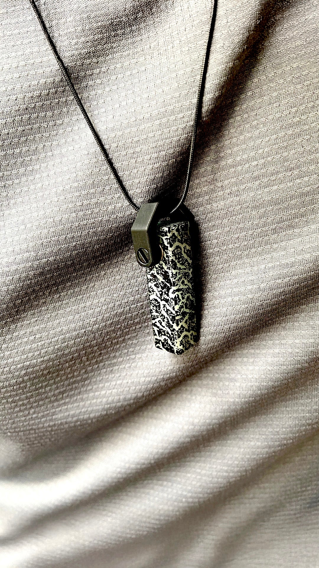 Black GLO Fragment Pendant