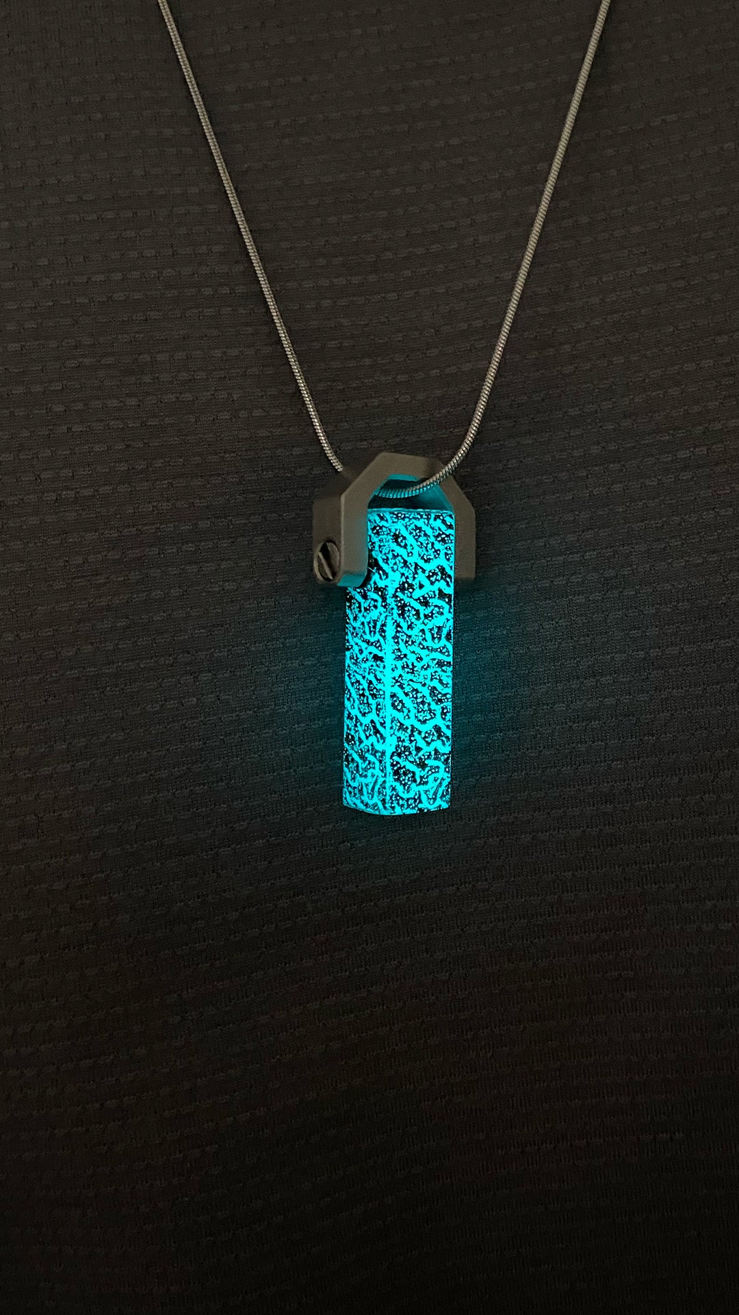 GLO Fragment Pendant