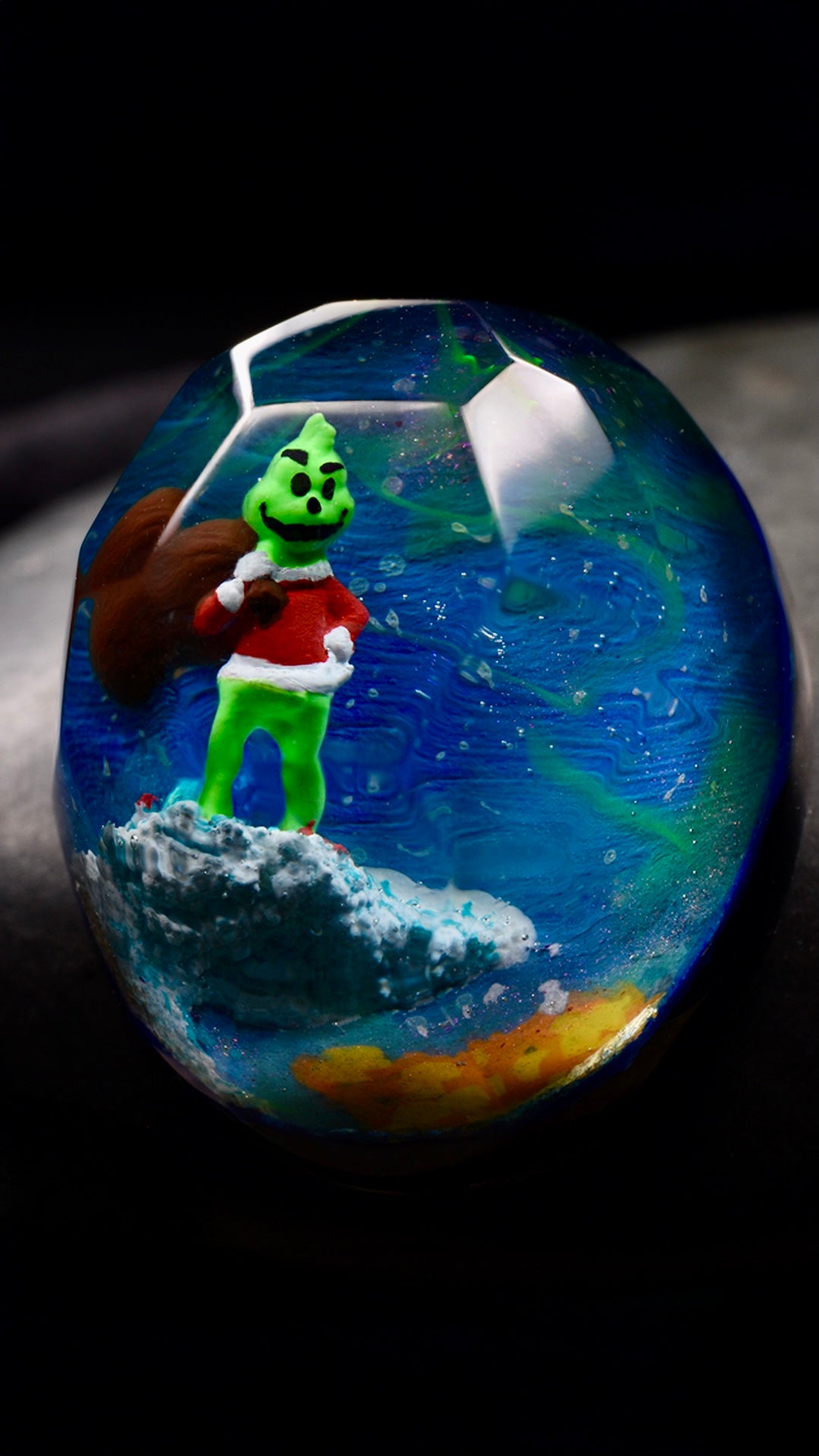 Santa & The Unusual Suspects