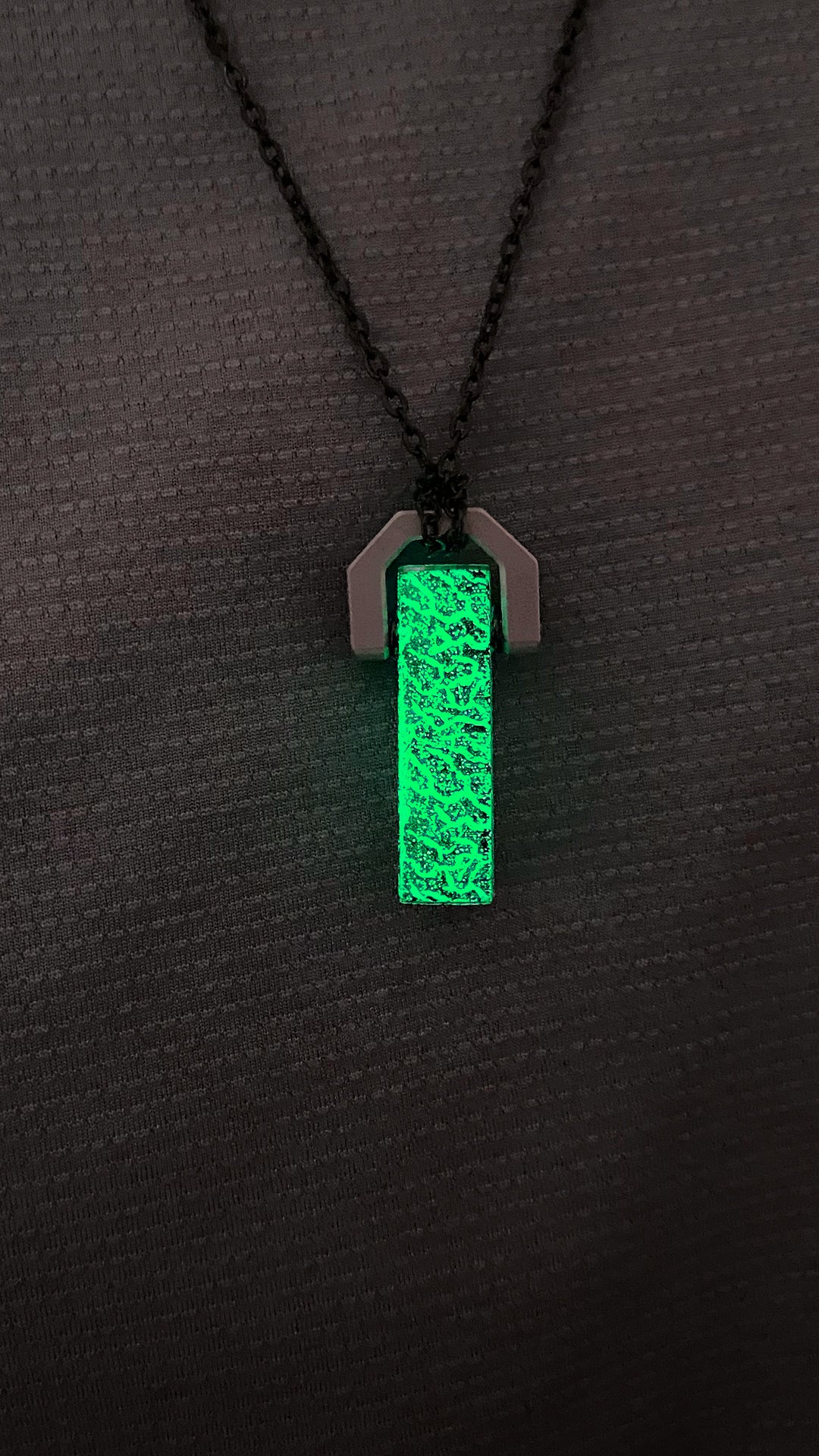 GLO Fragment Pendant
