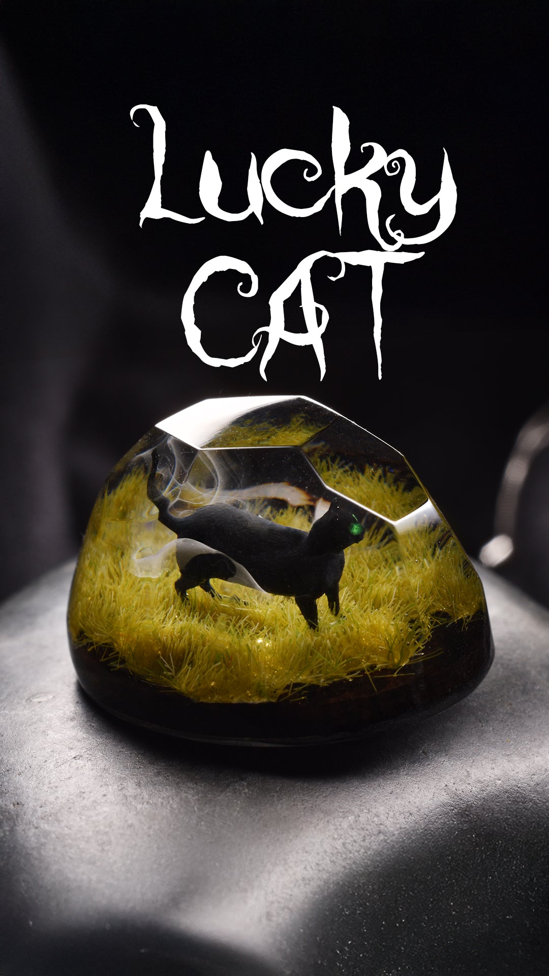 LUCKY CAT