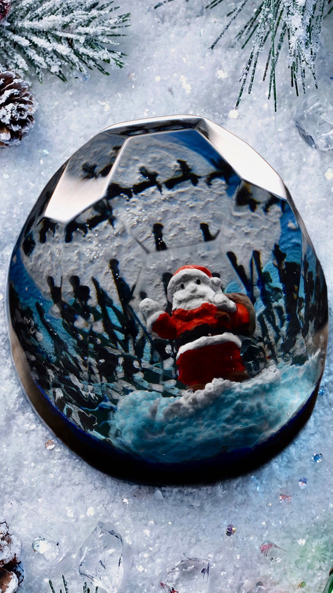 Santa & The Unusual Suspects