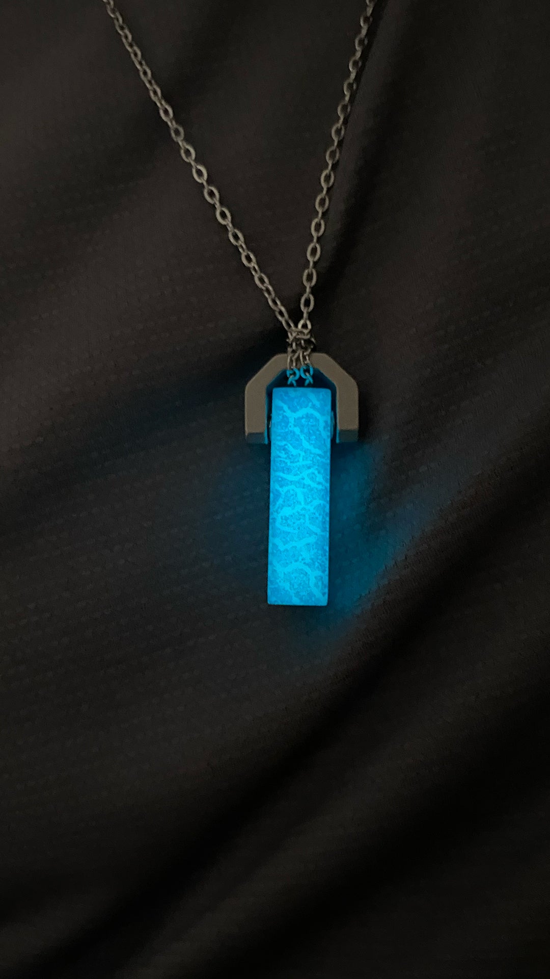 GLO Fragment Pendant