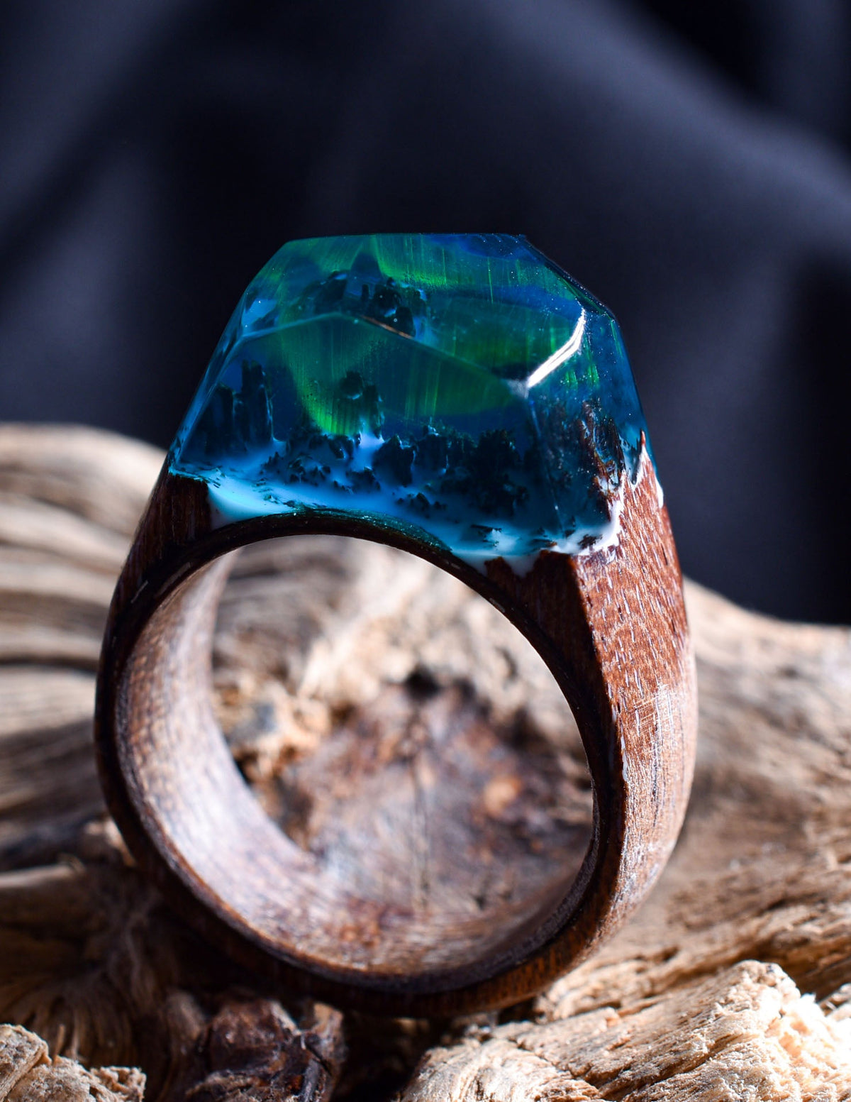 Aurora Borealis Size-7.5