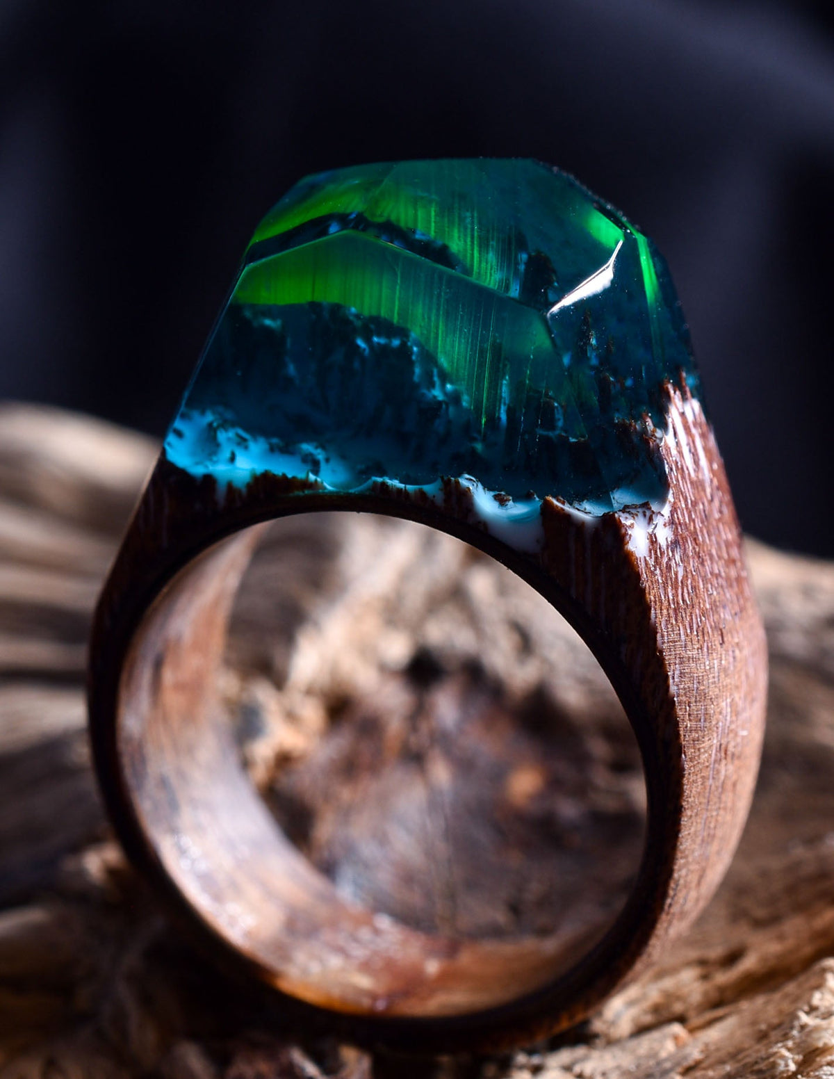 Aurora Borealis Size-7.5