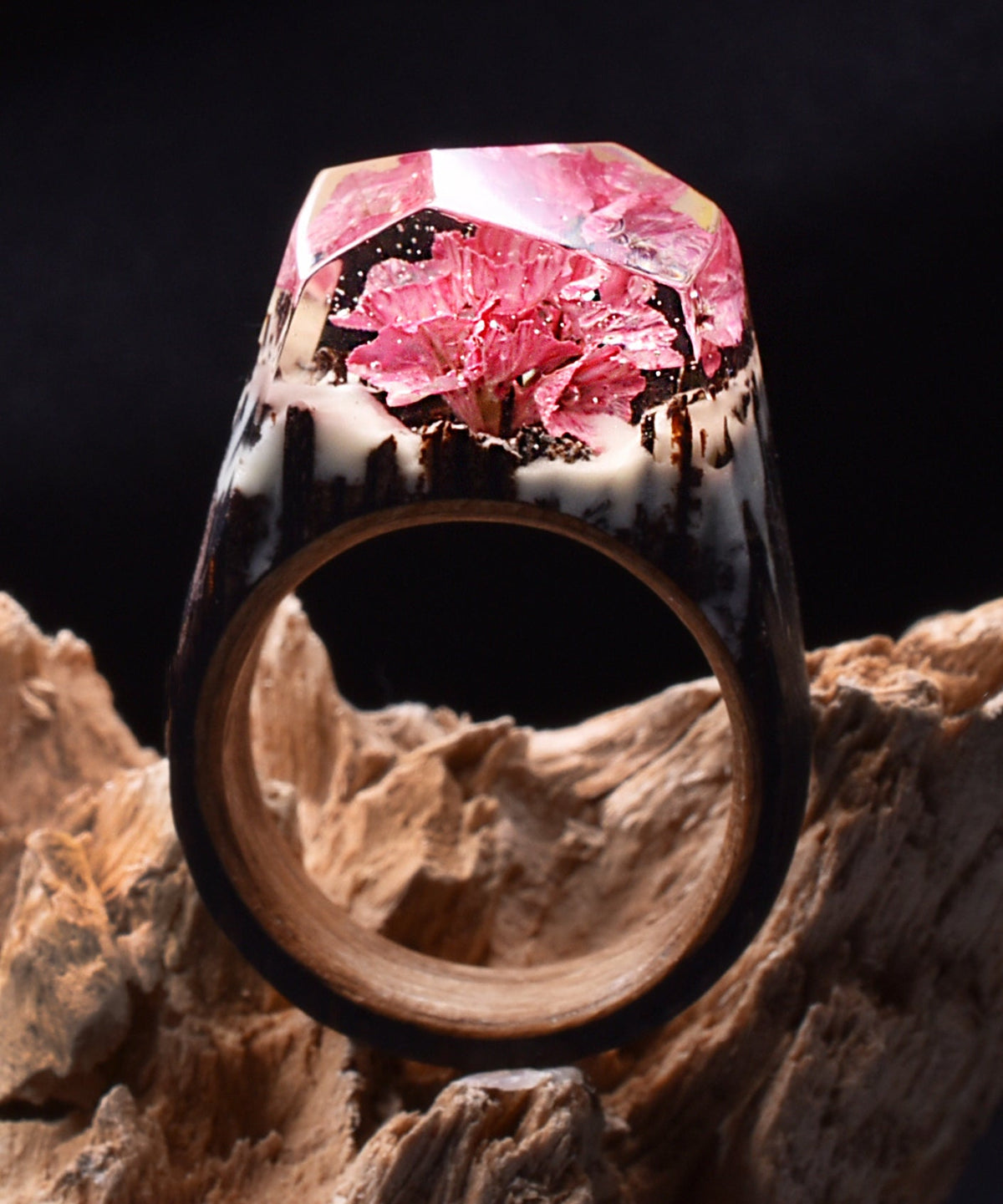 Ethereal Blossom Size - 6.5