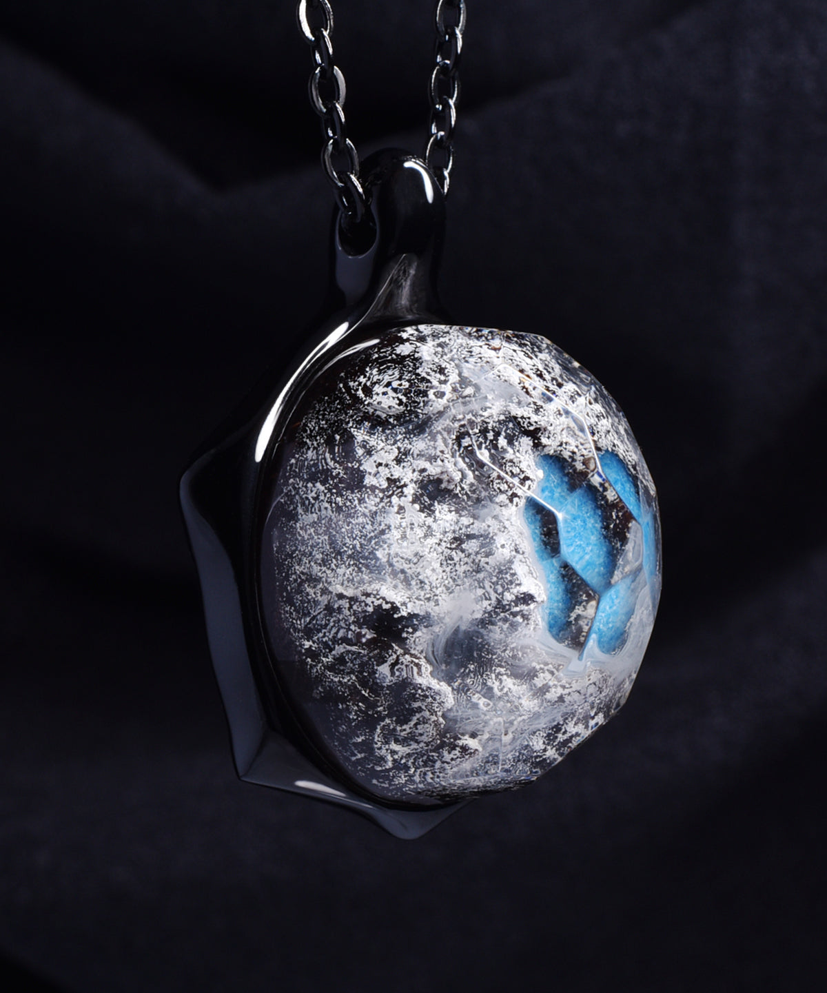 Arctic Summit &amp; Black Turtle Pendant