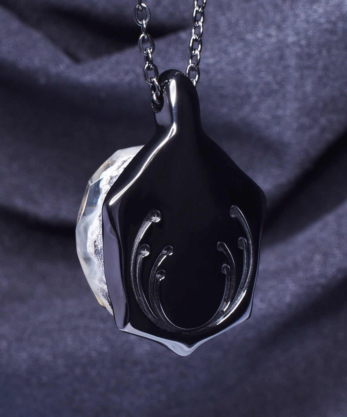 Arctic Summit &amp; Black Turtle Pendant