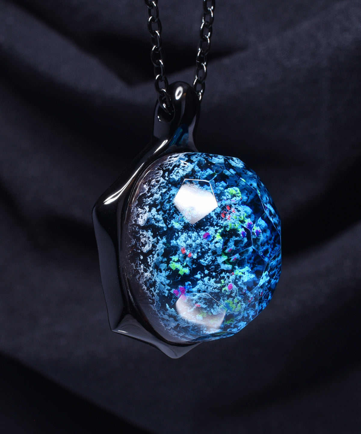 Secret wood necklace online