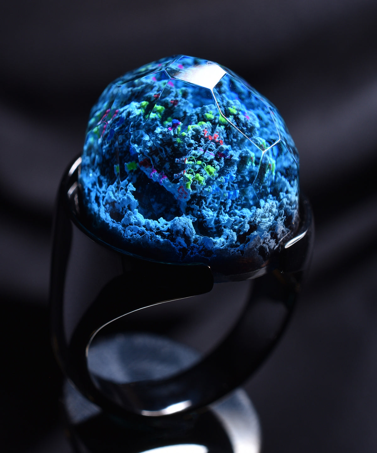 Coral Reef &amp; Black Halo Ring