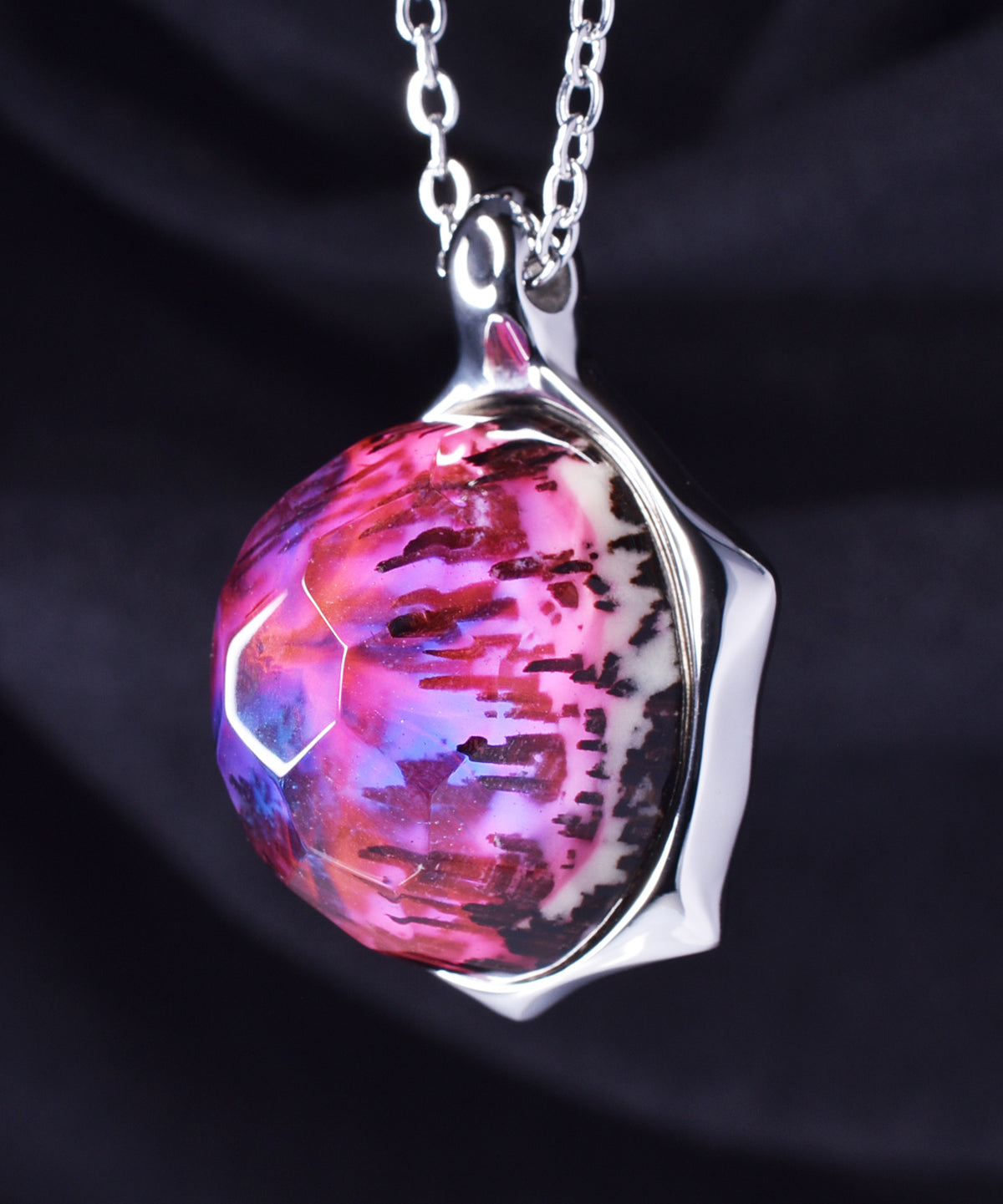 Eternal Supernova &amp; Steel Turtle Pendant