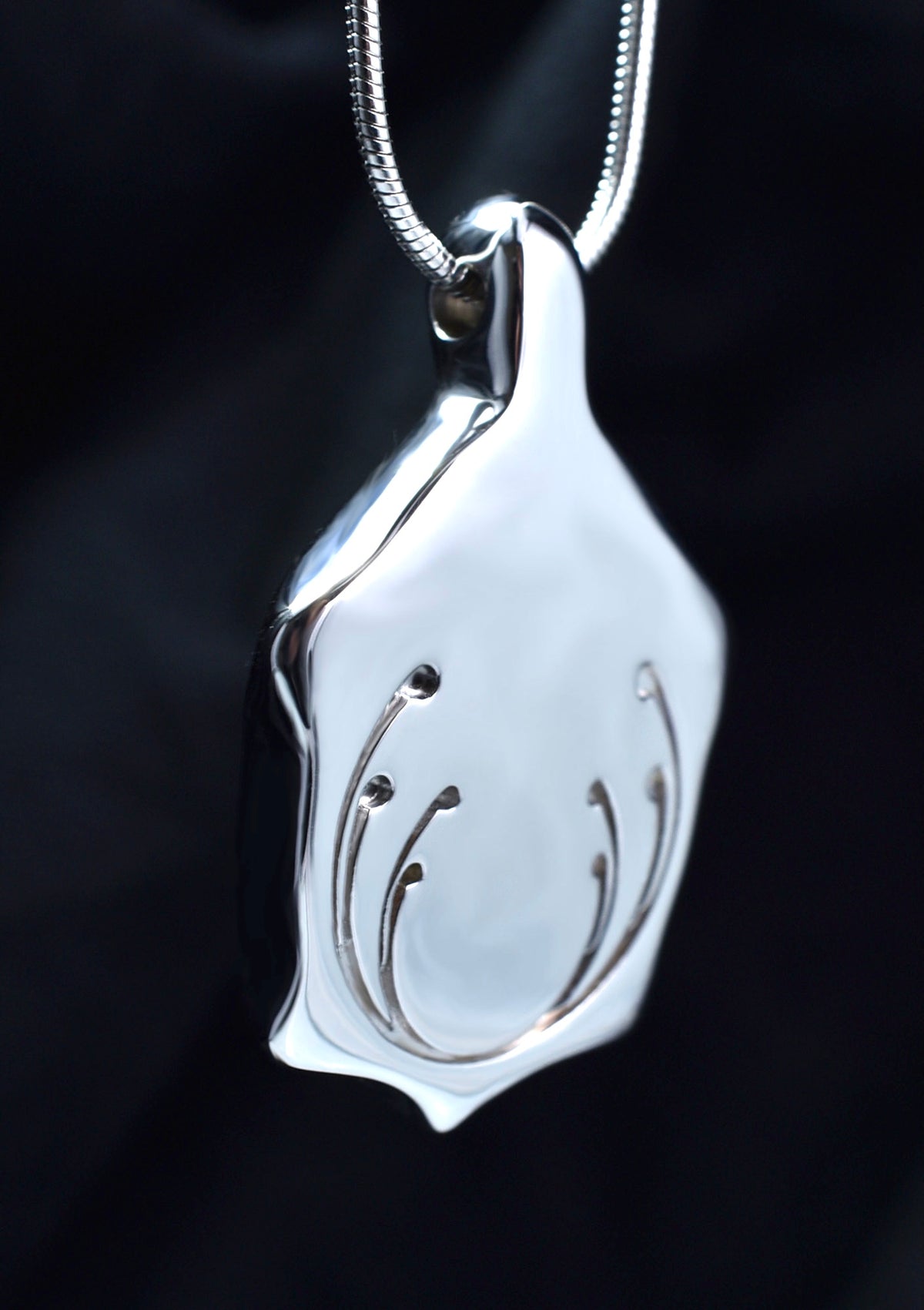 Silver World Turtle Pendant (BASE)
